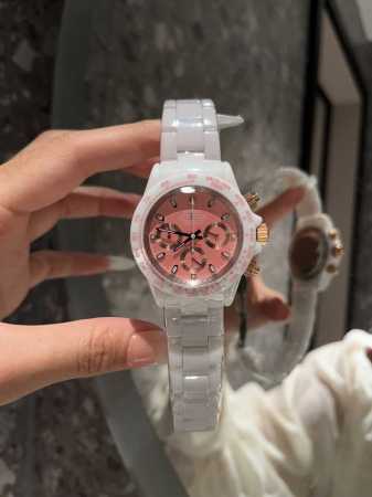 新品劳力士Rolex 迪通拿系列 陶瓷表壳 尺寸43Mm 矿物质镀膜玻璃耐磨 超强夜光 日本多功能计时石英机芯 陶瓷表带 原装扣 爱不释手的劳力士迪通拿 品不完 - 点击图像关闭