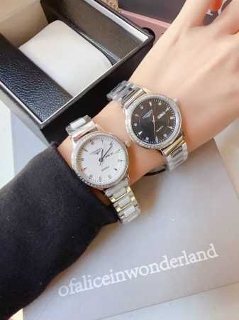 钻钢 陶瓷+20 浪琴-Longines 简约大气女款 进口石英机芯 矿物质玻璃镜面 316L精钢表壳 直径28Mm厚8Mm 该款腕表备受女性喜爱 在不同的场合 - 点击图像关闭