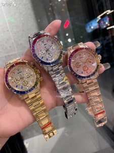 白 金 全新劳力士迪通拿彩虹款。型号：116599Rbow-116598Rbow-116595Rbow.彩虹迪通拿一表难求！镶嵌根据原厂颜色渐变过渡最协调的36