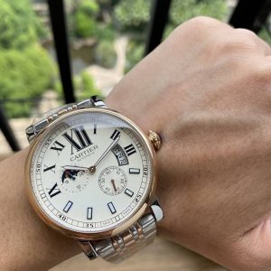 白 玫 钢20 上手效果极佳 绅士必备 销量冠军 简约精致热卖新款 低调绅士时尚百搭 最新 ：卡地亚精品推荐星辰新品 类型 ：精品男士腕表 材质 ：316L精钢