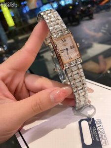 光圈 半钻 满钻 最火浪琴超好看的 小姐姐们赶紧入手 浪琴-Longines戴卓维纳系列 精致两针半女士腕表 316精钢表带 直径33*22Mm厚7M
