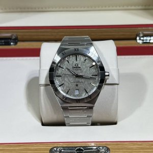 统一 。 Twt欧米茄 Omega 星辉永恒之星座腕表第五代 星座陶瓷圈系列！全新原装尺寸41Mm腕表！ 1圈口升级，原装一致抛光进口陶瓷表圈,刻度采用白金电镀