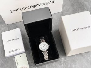 支持香港、美国直邮 正品？正品！配联保卡全国联保！Armani阿玛尼镶钻钢带女士手表型号ar1908钢带石英表，表盘直径32Mm316精钢表带，白色贝母表盘，有