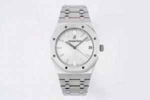 爱彼-Audemars Piguet 皇家橡树系列 臻贵卓绝 睿智之作 腕美风范类型 进口全自动机械机芯 316L精钢表壳 316L精钢打造拼接表带贴合手腕 表