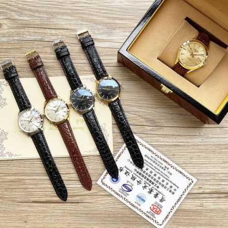 金+20浪琴 Longines精品男士腕表，经典大三针设计，尊贵大气，绅士风范，卓越品质，热卖全城。采用全自动机械机芯，顶级316精钢表壳，进口小牛皮表带，矿物 - 点击图像关闭