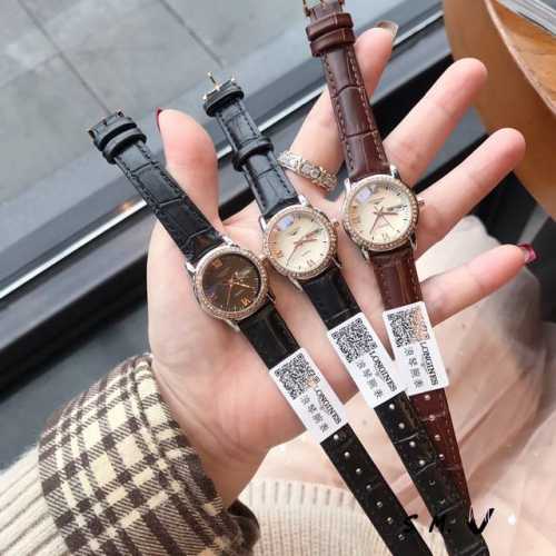 新款来了 最新款gucci古驰g-Timeless系列38Mm石英中性表 以全息图效果打造三维立体感 让人一见倾心 目光难移 表面饰有gucci标志造型标识图案