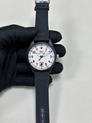 万国 马克黑桃A 字面全夜光，新品