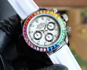 劳力士Rolex 迪通拿系列 316L精钢表壳 尺寸43Mm 矿物质镀膜玻璃耐磨 超强夜光 日本多功能计时石英机芯 帆布表带 原装扣 爱不释手的劳力士迪通拿 品