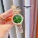 特价网带 新品首推。 Coach 蔻驰Cass系列小马车表盘小牛皮石英手表女表。 机芯材质：石英机芯。 表带材质：进口小牛皮 网带 双按扣 表盘厚度：6.6Mm