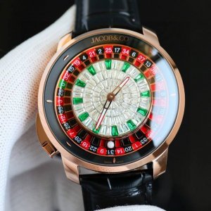 杰克宝 赌盘腕表 Casino Tourbillon不仅仅是一款惊叹的艺术品还是一个真正的轮盘游戏，一个完全随机的机会游戏。 推杆推动轮盘头，配有37个口袋，1