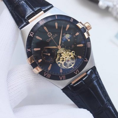 白 金 品牌：欧米茄-Omega 类型：男士腕表 壳套：顶级版316精钢L 表带：进口小牛皮表带 机芯：全自动机械机芯 镜面：矿物质防刮镜面玻璃 尺寸：直径42