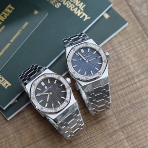 原单Audemars Piguet 皇家橡树系列67女士石英腕表 独家原版拆解开模 所有配件均可原版互换使用，搭载原装瑞士F04111石英机芯。走时精准！全程C