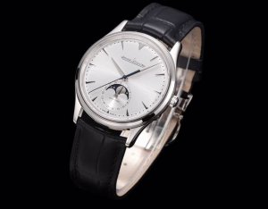 积家月相大师系列正装男表Q1368420. 表壳直径39Mm，厚度9.9Mm 月相盘 Cnc精雕成型 非贴片 相似度高达98%！ 机芯 原装开模Cal.9251
