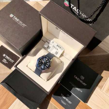 Original Tagheuer,泰格豪雅竞潜系列石英表！中号～41Mm表径，蓝宝石镜面，超强夜光指针，原装石英机芯，支持拆机验货，超高难度精钢拉丝工艺无法仿 - 点击图像关闭