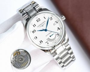1630Aps“大嘴” longines 浪琴 名匠系列 动能腕表压轴登场！真一体机 1腕表尺寸40X10毫米。表壳尺寸工艺完美复制原装工艺 2柳叶形蓝钢淬火表