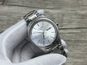 金+20 品牌浪琴--Longines 款式:三针名匠双历系列款 机芯:顶级机械机芯 稳定 材质:316精钢表壳 优质 表带:真牛皮&精钢 舒适 尺寸:男40C 金+20 品牌浪琴--Longines 款式:三针名匠双历系列款 机芯:顶级机械机芯 稳定 材质:316精钢表壳 优质 表带:真牛皮&精钢 舒适 尺寸:男40C