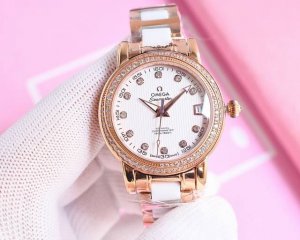 FFF金 欧米茄海马 OMEGA 陶瓷系列女神腕表简约大气 环绕璀璨钻石 搭载原装全自动机械机芯 深度防水 零返修