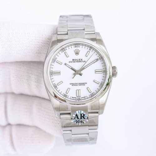 2824机芯: Ar 劳力士彩色蚝式恒动型 我们始终秉承高品质 超高性价比 造福广大表友 36Mm 41Mm都有任君选择 采用2824机芯走时稳定 字面颜色与原