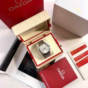 Gd品控，2023年度重磅新品 第三代碟飞系列男士腕表 休闲简洁 经典爆款 Gd碟飞系列再次刷新其外观细与原装一致的精髓，区别同年更新的第二代碟飞，采用与原装一