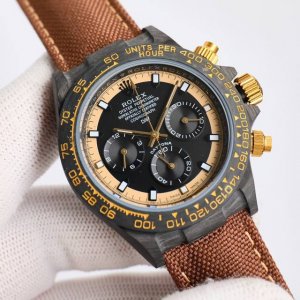 Sj出品 1130 新品 劳力士 Rolex-X43 宇宙计时迪通拿系列之碳纤维定制版，腕表不仅佩戴轻便，外表坚硬。且每一只腕表都拥有独一无二的碳纤花纹材质。