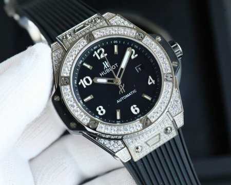 金白同价，光钻面 白钻面+50彩+100 Hublot 宇舶表 恒宝Big Bang精钢彩虹彩钻腕表，擅长打破传统疆界，将不同材质和谐融合于一体，腕表将时计与珠 - 点击图像关闭
