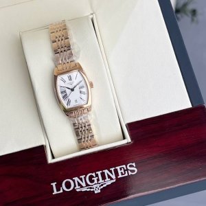 钢带白壳 金壳 钻20 女款到货 21mm 浪琴典藏系列L2.155.4.71.5经典的酒桶形精钢表壳，表壳尺寸30.6mm.桥形双层渡膜耐磨镜面搭载EAT石英