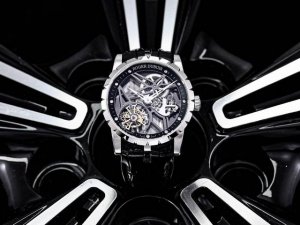 新厂-New Factory』王者归来，最新专柜V4版本，荣誉推出全新升级版王者系列陀飞轮腕表.型号Rddbex0393。做为新厂制表师，首先特别感谢所有支持我