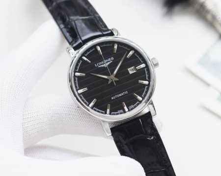金白同价 皮带 金壳 品牌 浪琴-Longines 类型 男士腕表 壳套 顶级版316精钢l 表带 进口小牛皮表带 316L精钢表带 机芯 全自动机械机芯 镜面 - 点击图像关闭