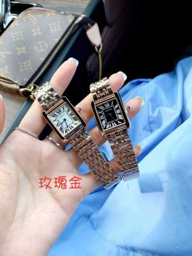 卡地亚坦克系列～ 实心钢带、蝴蝶扣、螺丝底盖、小号31*25～
