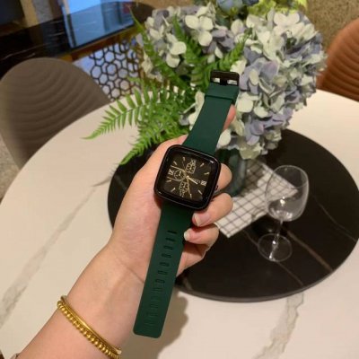 古驰Gucci 欧尚潮牌方形六针时尚手表时尚大气百搭，简约的风格向来都是不简单，只会让你搭配无忧，更让你光彩倍增， 适合多种类型的人群，表玻璃采用矿物质加硬玻璃