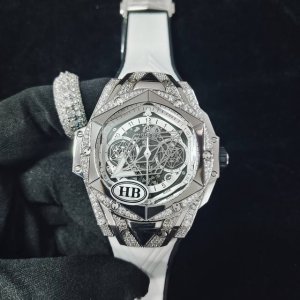 Hb 恒宝Hublot 宇舶 刺青二代V3版 计时机械款 剑锋 全新Big Bang Sang Bleu Ii 刺青腕表 再次与知名刺青工作室Sang Bleu