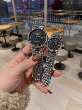 白 金 钢带20 新款浪琴-Longines简约大气女款 进口石英机芯 矿物质玻璃镜面 316L精钢表壳 直径30Mm厚8Mm 该款腕表备受女性喜爱，在不同的场 - 点击图像关闭