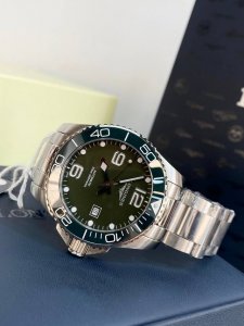 新款首发，浪琴-Longines，康卡斯潜水系列男士腕表，浪琴中的水鬼，防水达300米，表径43Mm，自动机械表eta -W200机芯，腕表使用精钢表壳，黑色表
