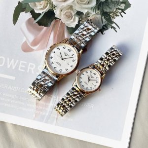白皮 .金 .钢20 浪琴-Longines 情侣对表 原装进口石英机芯 316L精钢表壳 直径男39Mm女29Mm 厚8Mm如果今天的阳光停止了它耀眼的光芒。