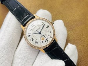 小号 925银 Mini T家心形钻石项链 一阵清风推荐 适合即将来临的锁骨项链 心形钻石项链小号款式爱心镶钻项链 全长40Cm的锁骨项链 镶嵌高级高碳钻 媲美