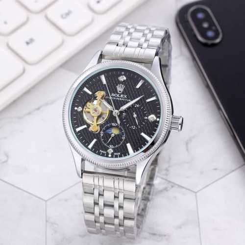 精钢表带十蝴蝶扣 白： ，间金： ，劳力士一Rolex九飞轮全自动日月星辰机械，6字位白天走时 太阳 晚上走时 月亮 [月亮]蕴含最优质的材料与一丝不苟的工艺！