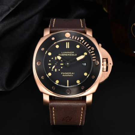 沛纳海--Panerai 类型：男士顶级腕表 机芯：有全自动上海机械机芯 表壳：316L精钢表壳 镜面：矿物强化防摔玻璃 皮带：真牛皮表带 尺寸：直径44Mm， - 点击图像关闭