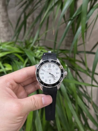 现货实拍Seamaster海马系列 海洋宇宙300，搭载全自动机械机芯，透底设计，走时精准，表径42Mm， 玻璃 双面配备顶级防炫蓝宝石玻璃，防火耐磨耐刮 指针