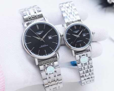 白壳 金壳 钢带20 品牌：浪琴-Longines 类型：情侣腕表 壳套：顶级版316精钢l 表带：进口小牛皮表带 316L精钢表带 机芯：进口石英机芯 镜面： - 点击图像关闭