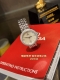 欧米茄 Omega 精品女神水滴系列腕表。精致唯美的设计，让您的美丽无处不在，也将华丽与经典融合，创造出惊艳巨作，表盘清新淡雅，色彩的格调将华丽装点腕间，悦享浪