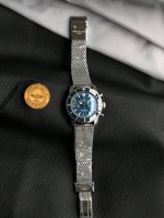 Oxf 超级海洋文化B01计时码表42 DDD Ab0156161C1S1 DDD 为穿梭于海浪与海滨之间打造。超级海洋文化系列 Superocean Heri