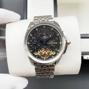 统一价格 卡地亚-Cartier精品男士腕表 尊贵大气 绅士风范 高端矿物质防刮镜面玻璃 耐磨316L精钢表壳 耐磨进口小牛皮表带 全自动进口机械机芯尺寸 40