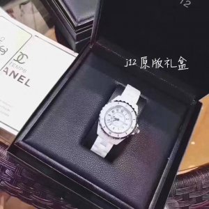 热销，经典百搭必备，香奈儿，小香，J12，经典热销陶瓷爆款，小姐姐，女神必备