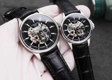 白皮 色20. 钢带20. 新款！新款！2022年首发 天梭-Tissot 2022杜鲁尔系列升级版腕表 追逐不羁，定放本色，潮酷姿态，率性张扬！铿锵盾形字 - 点击图像关闭