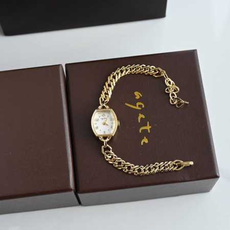 原单Agete阿卡朵爆款复古小手表 日本轻奢品牌1990年成立，中古表的领导者 时尚复古的彰显了中古表的所有不可复制的优势～ 经典中的必备品，Agete了解这个 - 点击图像关闭