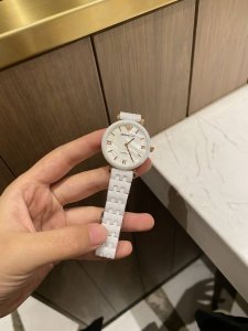 爆款 阿玛尼 女士纯白陶瓷表天然贝壳表盘防磨防划进口石英机芯