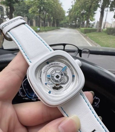 Sevenfriday七个星期五p系列 自动机械机芯 工业风潮流运动休闲 男女同款 瑞表 47.6*47Mm 白色表盘 陶瓷精钢表壳 牛皮表带