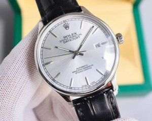 白 -金 新品特推劳力士Rolex 实拍图 商务系列，全表采用316L精钢，高档大气！316L精钢打造完美多边形弧度表壳！搭配进口蓝宝石玻璃，意大利防水皮带，原