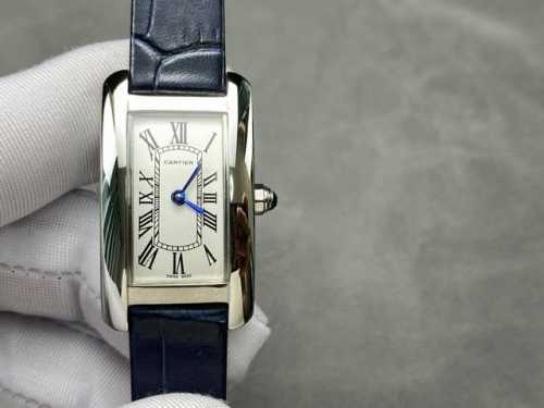 Tank AméRicaine De Cartier Small Size : L35Mm W20Mm Tank AméRicaine腕表 卡地亚 美式 长方形