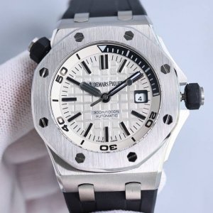 白壳 玫瑰金 Gw出品 打造经典 爱彼15710潜水之王!3120一体机芯,打造内在外在最强复刻 1.表壳采用多次打磨,只为了棱角数据吻合,材质触摸感觉一致; 白壳 玫瑰金 Gw出品 打造经典 爱彼15710潜水之王!3120一体机芯,打造内在外在最强复刻 1.表壳采用多次打磨,只为了棱角数据吻合,材质触摸感觉一致;